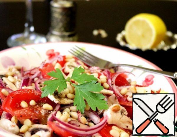 Salad with fresh Mushrooms and Tomatoes Recipe