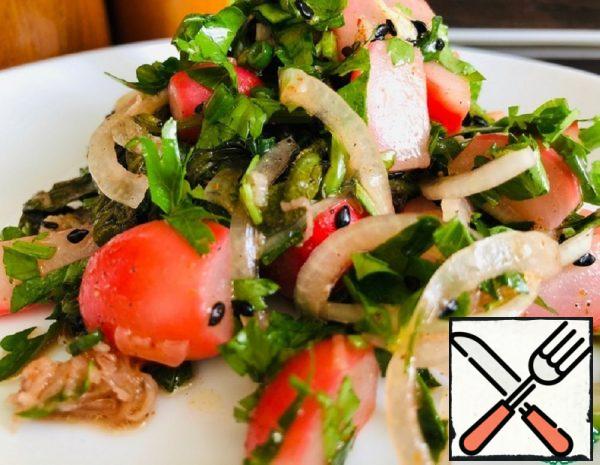 Spicy Salad with young Radishes Recipe