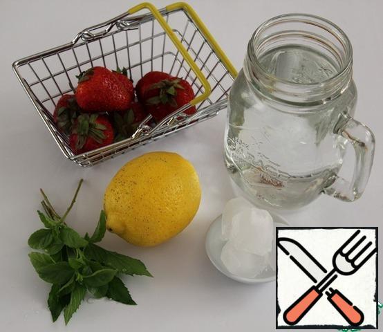 It takes a few minutes to cut the lemon and strawberry, chop the Basil leaves.