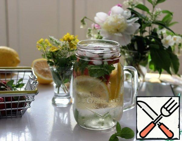 The number of ingredients for this drink can vary for every taste. Such drinks are prepared as easy as possible and I have a jug of refreshing and healthy drink in the refrigerator at home, as a rule.