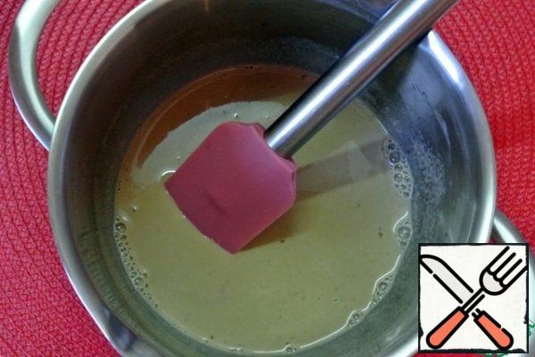 Put the saucepan on a slow fire and, stirring constantly, heat until the gelatin is completely dissolved.