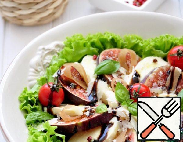 Salad a La Caprese with Figs Recipe