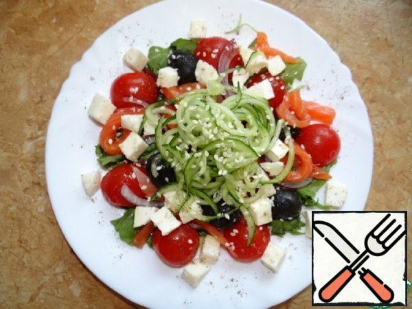Salad with Mozzarella, Vegetables and Trout Recipe