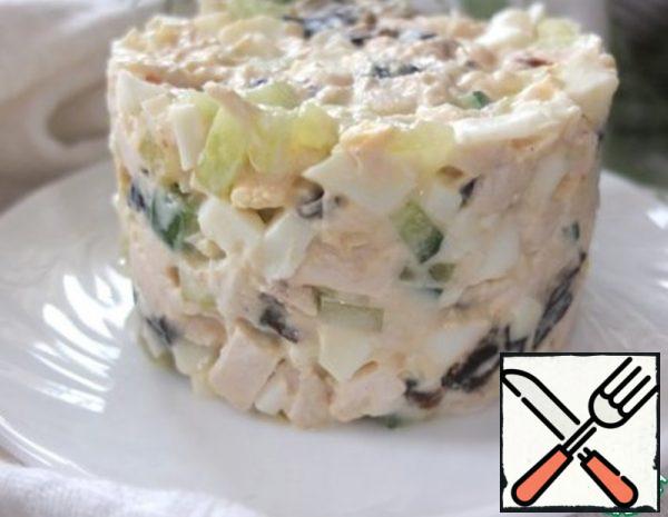 Chicken Salad with Prunes Recipe