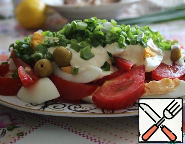Salad with Egg and Tomato Recipe