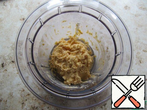 Add fine-ground semolina and mix.