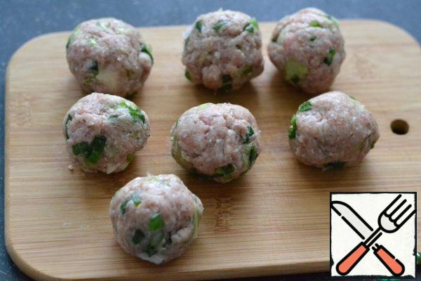 Make meatballs from the remaining minced meat. They can also be put in the sauce, or you can cook separately.