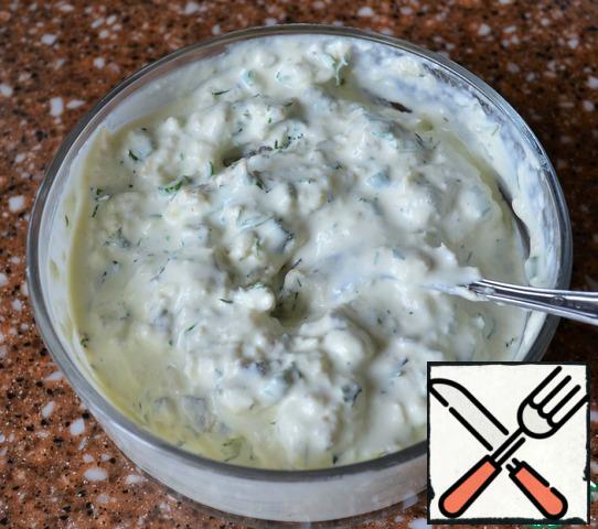 Cream to bring to the desired density.
A small note, it is better to add soft butter and cream to the already broken mass, otherwise there is a risk of interrupting before the separation of the serum, which is not good.