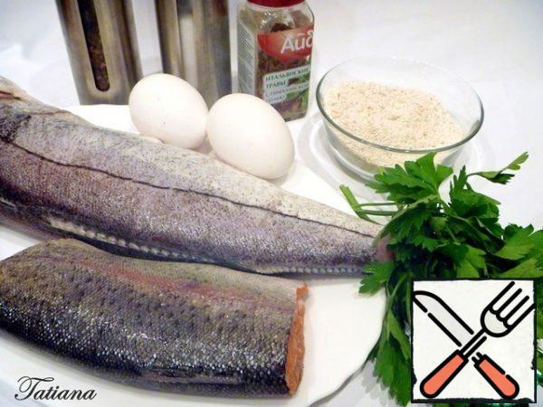 Cooking products :
Wash and dry the fish. Cut the carcasses along the spine, divide in half, and remove the fish fillet from the skin with a sharp knife.
