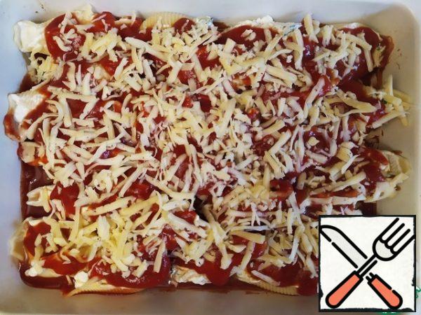 Sprinkle with cheese.Cover with foil and put in the oven for 20 minutes.