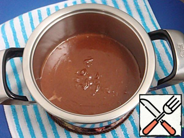 Bring the milk to a boil, remove from the stove and gradually add the dry mixture, stirring thoroughly. If necessary, RUB the mass through a sieve to get rid of lumps.