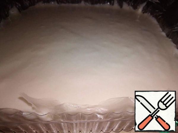 Flatten in the form of a tablespoon and put in the refrigerator for 30-40 minutes.