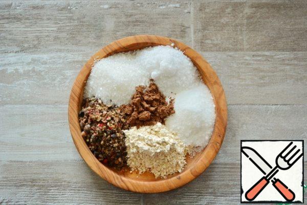 Measure all the spices, salt, nitrite, and sugar on a scale and mix in a separate bowl.
