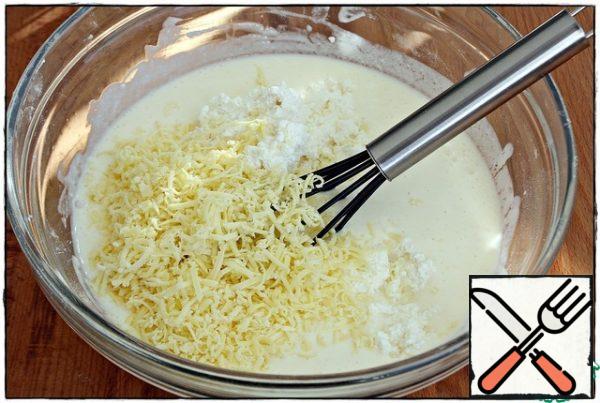 Then add the remains of cottage cheese, grated on a small grater piece of cheese-mix.
If you don't have cheese, add more cottage cheese, and if you don't have cottage cheese, skip this step altogether...