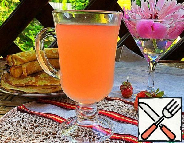 Strawberry Kvass with Ginger Recipe