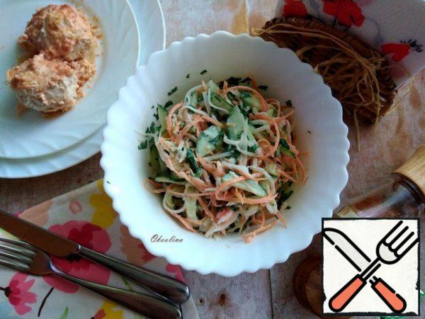 I'll use the salad as a side dish with chicken meatballs in tomato juice.