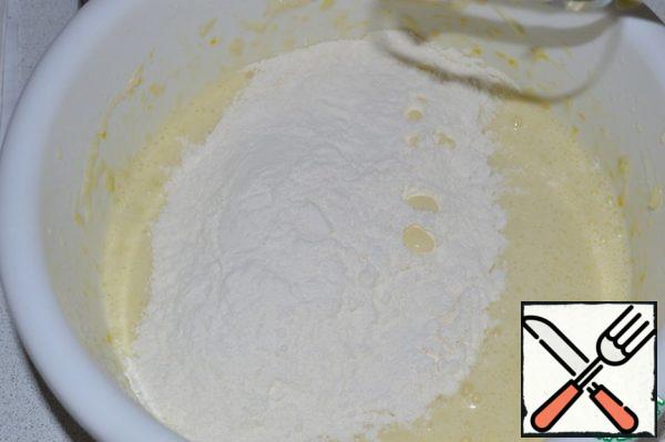 Combine flour, baking powder and salt.
Sift into dough and mix.