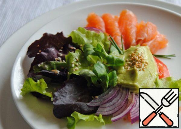 Salad with Salmon, Avocado and Orange Dressing Recipe