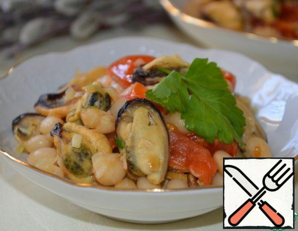 Warm Salad with Beans and Mussels Recipe