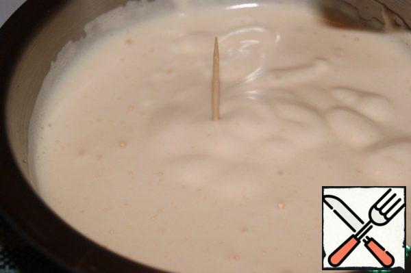 2. A toothpick inserted in the mixture does not sink and does not change its position.