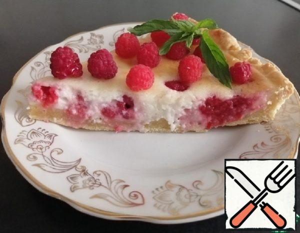 Raspberry Pie with Sour Cream Filling Recipe