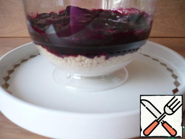 Then a second layer of blueberry filling.