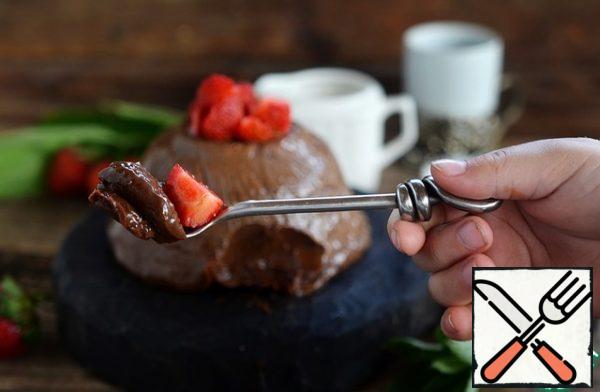 The dessert is very sweet, so it will appeal to real sweet tooth!
