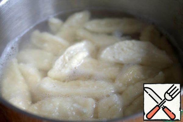 We heat the water and send it to the boiling billet.