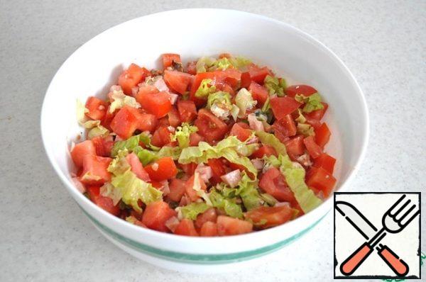 Mix all ingredients, add salt, pepper and olive oil. Mix all ingredients, add salt, pepper and olive oil.