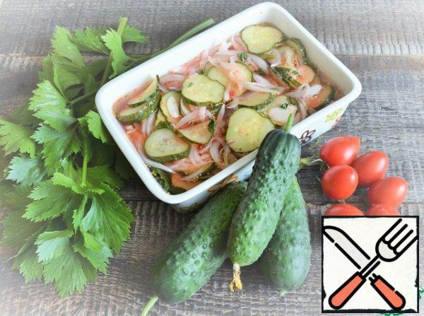 Allow to cool and put in the refrigerator for 30-60 minutes.
Serve the appetizer chilled.