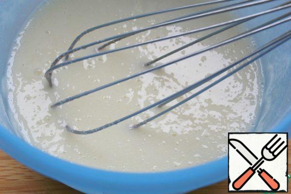 Pour kefir into a bowl, add sugar, semolina, starch and mix well
Leave on the table for 30 minutes.