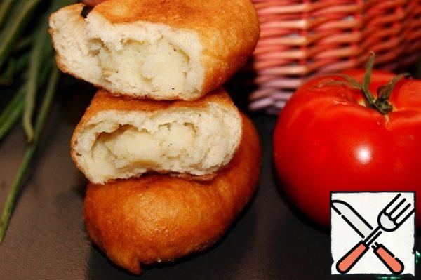 Thin, crunchy top and soft inside dough and a lot of filling!