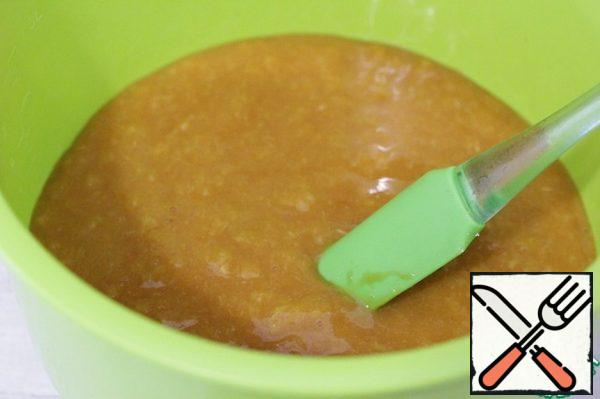 Mix thoroughly until the sugar dissolves.