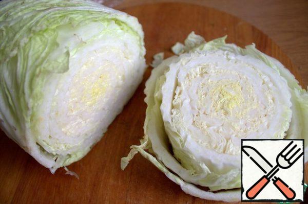 Need a large heavy Peking cabbage. The lower thick part of us went into the soup and the cabbage had to be attached further.