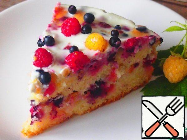 Cool the pie and serve. If you want to hit everyone on the spot at all, sprinkle it with grated chocolate.
