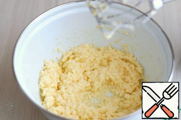 Beat the butter and sugar mixture.