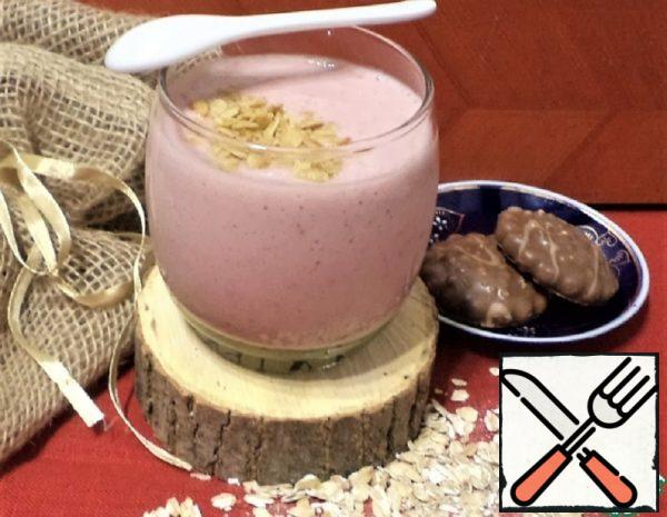 Breakfast Strawberries with Cream, Banana, Oats Recipe