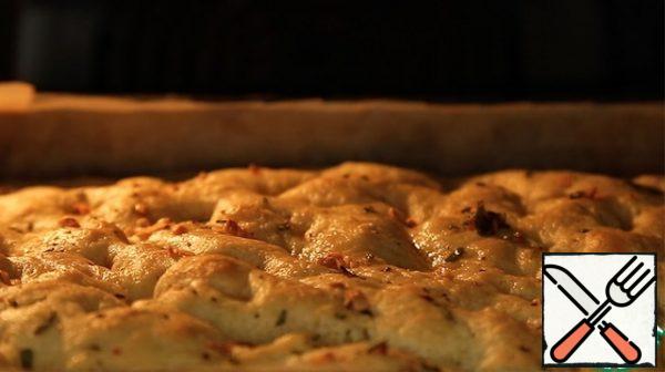 Bake in a preheated 200 degree oven until Golden brown, about 15-20 minutes.