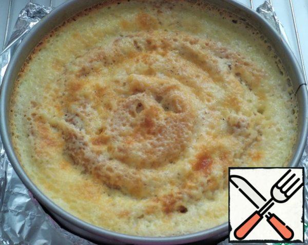 Cook in an oven preheated to 190 degrees for 20 minutes. Then remove the pancakes from the mold.