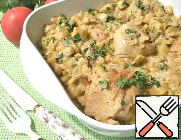 Chicken Thighs in a Sauce of Zucchini Recipe
