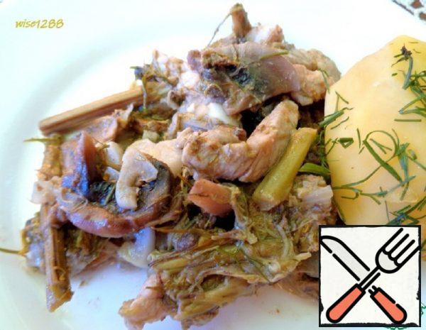 Roast with Mushrooms, Zucchini and Fern Recipe