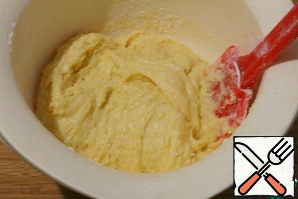 Sift the flour with salt and baking powder and add to the oil mixture.
Mix it.
