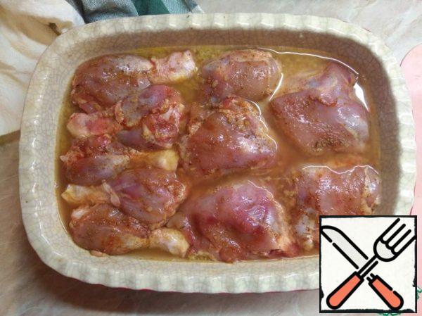Put the shins on top of the groats, drowning them in water to cover them completely with water, submerging them a little in the groats.