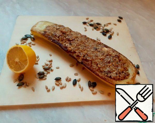 If the taste suits you, stuff the zucchini and send it to the oven, preheated to 200 degrees for 20 minutes.