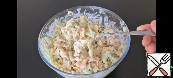 Add mayonnaise and mix everything thoroughly.