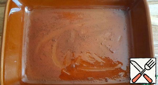 Lubricate the form with vegetable oil, I gently scooped the oil out of the liver with a spoon and poured it over the form.
