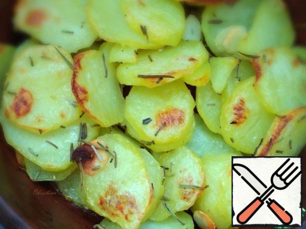 The potatoes are ready.  Fragrant and delicious.