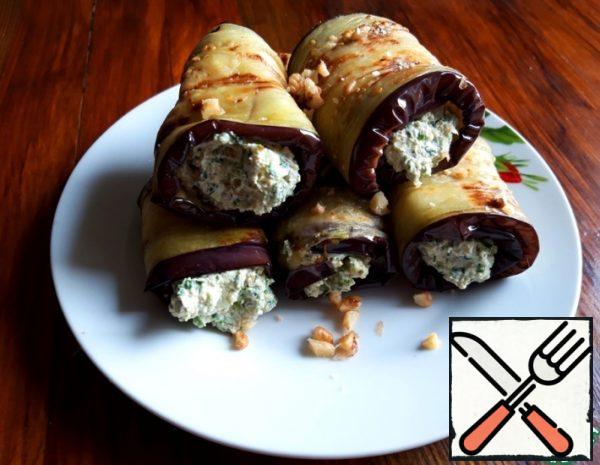 Rolls with Nut-Cheese Filling Recipe