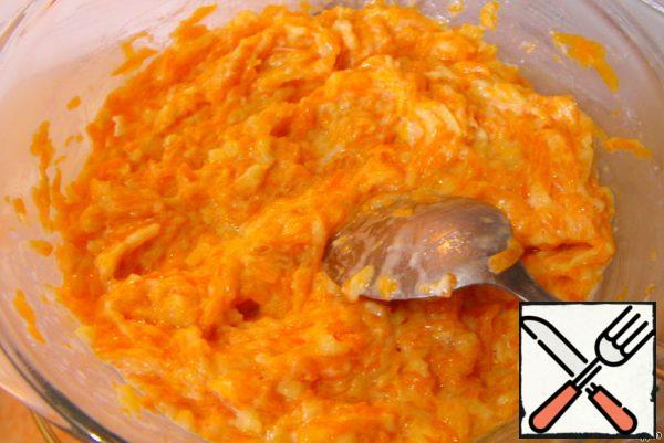 Cool and mix with flour, egg and salt.