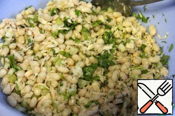 Add olive oil, lemon juice, salt and pepper to taste and mix well.